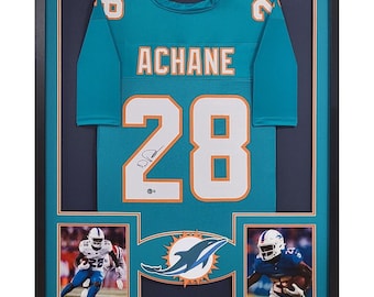 De'Von Achane Framed Signed Jersey Beckett Autographed Miami Dolphins