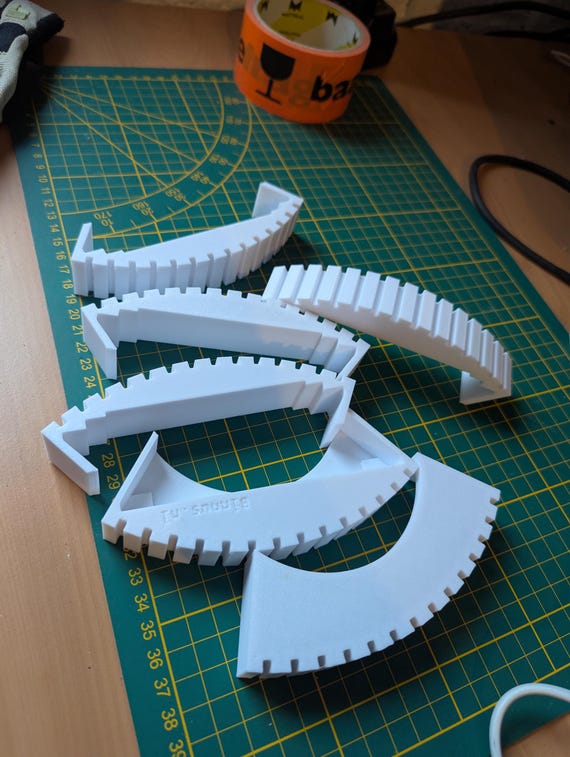 Bang & Olufsen 8000用の木製カバーです Bang & Olufsen 8000用の木製カバーです