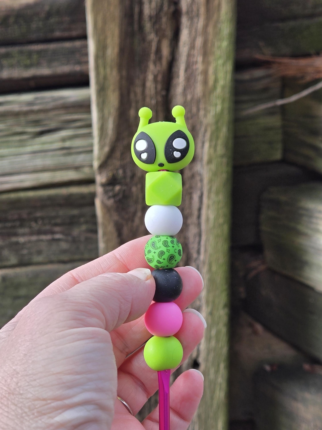 Custom Made Alien in Line Crochet Hook Silicone Beaded Grip With Green ...