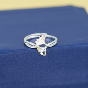 Anillo de plata de hoja de Ginkgo de ley, anillo de hoja de Ginkgo, anillo de hoja, anillo hecho a mano, tamaño ajustable, anillo para ella. imagen 1