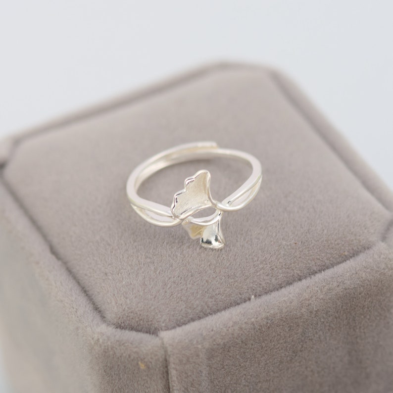 Anillo de plata de hoja de Ginkgo de ley, anillo de hoja de Ginkgo, anillo de hoja, anillo hecho a mano, tamaño ajustable, anillo para ella. imagen 5