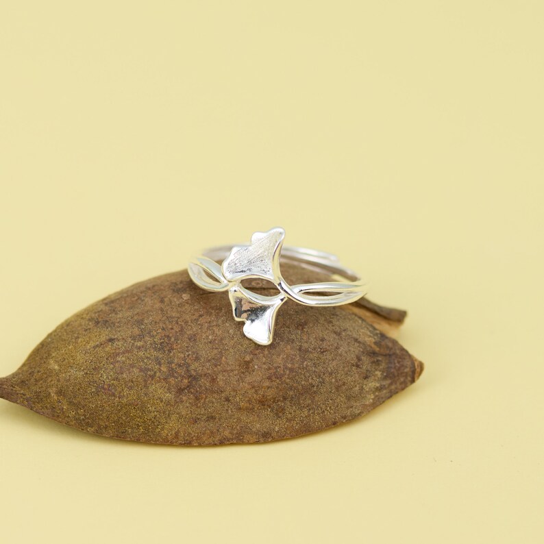 Anillo de plata de hoja de Ginkgo de ley, anillo de hoja de Ginkgo, anillo de hoja, anillo hecho a mano, tamaño ajustable, anillo para ella. imagen 8