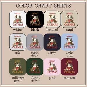Op de afbeelding: Een kleurenkaart met shirts met de tekst "COLOR CHART SHIRTS" bovenaan. Elke shirtkleur heeft een "CATMAS"-afbeelding met een kat in een kerstsok. Kleuren zijn wit, zwart, natuurlijk, zand, asgrijs, sportgrijs, marine, lichtblauw, legergroen, bosgroen, roze en bordeaux.