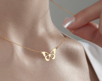 Minimalist Butterfly Necklace in Sterling Silver, Gold Tiny Butterfly Pendant, Gift For Mother, Tiny Butterfly Necklace, Butterfly Necklace