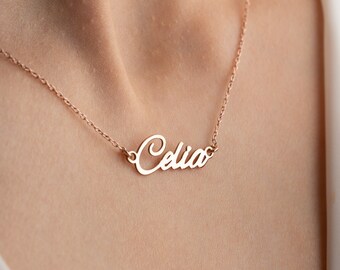 Spersonalizowana biżuteria z czcionką kursywną, niestandardowy wisiorek z imieniem ze złota 14K, naszyjnik z imieniem, delikatna biżuteria z imieniem, spersonalizowany naszyjnik, naszyjnik warstwowy