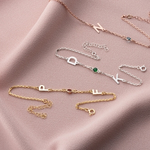 14K Gold benutzerdefinierte Buchstabe Armband, Gold Initial Armband, handgefertigte Eleganz Armband, personalisierte Armband, Initial Schmuck, Geschenk für Mama
