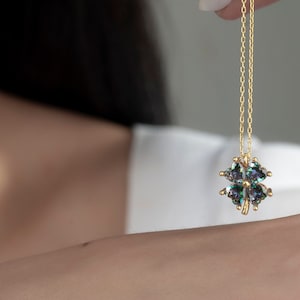 Naszyjnik Good Luck Mystical Topaz Clover, Delikatny naszyjnik z czterolistną koniczyną na szczęście z kamieniem szlachetnym, Naszyjnik na Dzień Świętego Patryka, Prezent na Boże Narodzenie