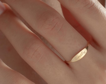 Anillos minimalistas apilables con nombre, anillo delgado personalizado con grabado en oro, anillo delicado con nombre, anillo delicado con nombre grabado, anillo minimalista