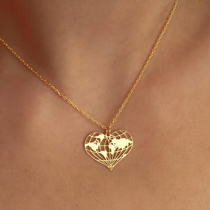 14K Gold Herz Karte Halskette, Halskette entdecken, Abenteuer Halskette, einzigartiges Geschenk für Reisende, Gold Erde Halskette, Reisende Schmuck