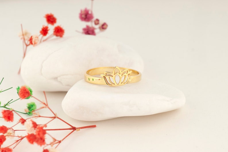 Lotus Ring