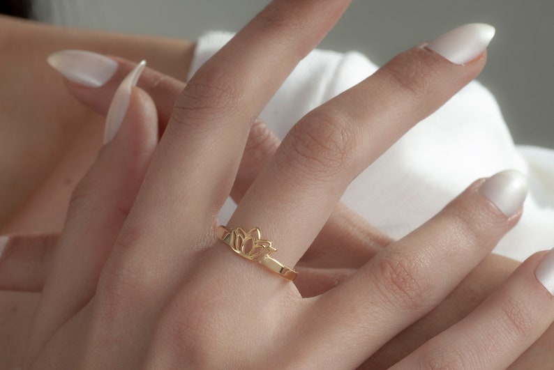 Lotus Floral Ring
