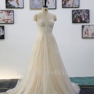 Romantic and elegant A-line tulle lace wedding dress, bohemian lace wedding dress, skin color see-through sweetheart neckline