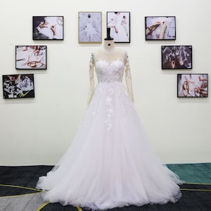 Lace Wedding Dress, Elegant Illusion Sweetheart Neckline Long Sleeve Wedding Dress, Ivory A-Line Tulle Wedding Dress