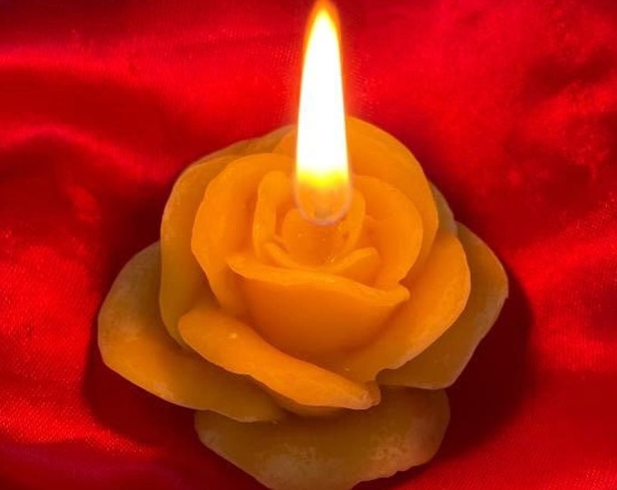 Small rose candle