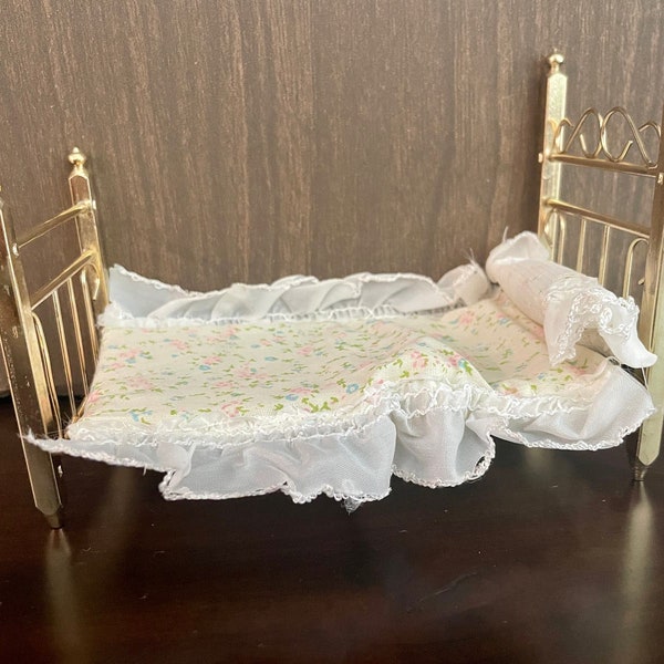 Vintage Concord Miniatures Brass Bed and Ruffled Comforter w/ Original Box