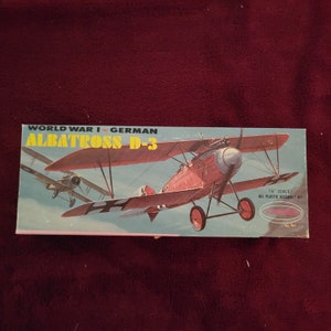 Aurora German Albatross D-3, WW1 aircraft, &quot;Quarter&quot; scale, 104-100, 1956