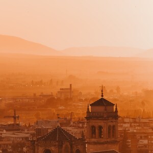 Impression de photographies d'art, coucher de soleil à Granda, Andalousie Espagne Photographies de paysage urbain du sanctuaire de Ntra. Sra. del Perpetuo Socorro Grenade image 2