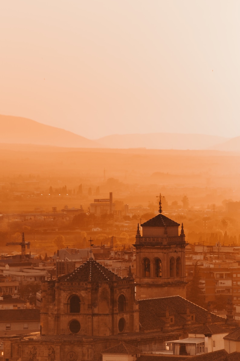 Impression de photographies d'art, coucher de soleil à Granda, Andalousie Espagne Photographies de paysage urbain du sanctuaire de Ntra. Sra. del Perpetuo Socorro Grenade image 2