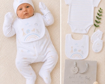 Neutral babypresentset 0-3 månader, Safari-outfit för nyfödd, babykläderset, pyssling, mössa, vantar och haklapp, babyshowerpresent, unisex babypresent
