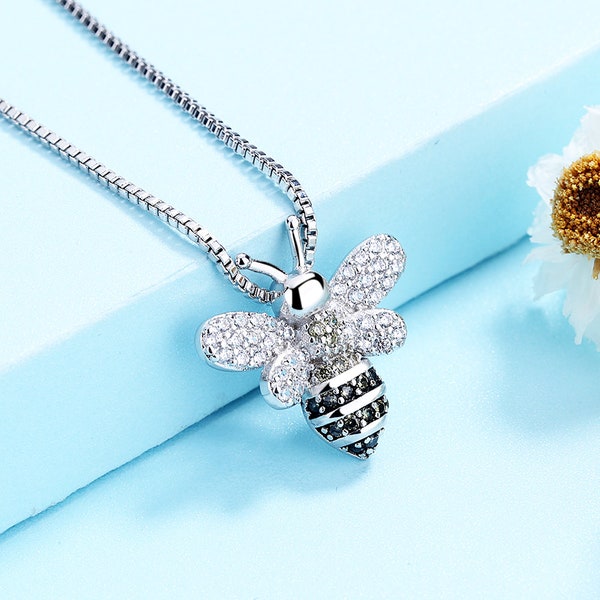 18K White Gold Bee Pendant Necklace with Crystals from Swarovski