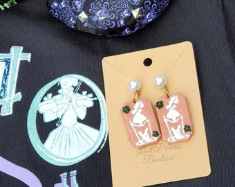 Stretching Portrait Earrings