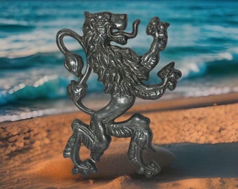 Cast Aluminum Medieval FIGHTING SEA LION Plaque Collectable Nostalgia