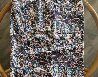 Y2K BCBG Generation Denim Skirt Abstract Print Button Front Pencil Skirt Size 4 Statement Piece