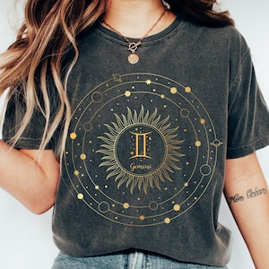 Komfort Farben Vintage Sternzeichen Zwillinge T-Shirt, trendiges himmlisches Zwillings Shirt, übergroßes Astrologie-T-Shirt, Sternzeichen Geburtstagsgeschenk für Zwillinge