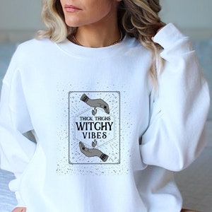 Lustiges Tarot, Tarot Karte Shirt, Tarot Sweatshirt, Tarot Leser Geschenk, einzigartiges Tarot Geschenk, Astrologie Sweatshirt, Bücherwurm Sweatshirt, Tarot Shirt