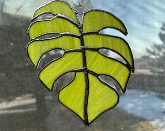 Stained glass monstera leaf