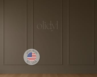 May include: A brown wall with rectangular panels and a wooden floor. The text "olidyl" is in the center of the wall. A circular sticker with the American flag and the text "SHIPS FROM NJ, USA" is at the bottom.