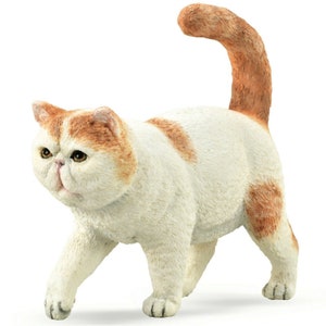 Model Shorthair Ginger and White Cat Plastic Toy Figure Cake Topper