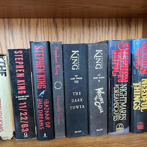 Lot von 10 Büchern von Stephen King 11/22/63, Gerald’s Game, Dark Tower, The Stand, The Bazar of bad dreams, Nightmares and Dreamscapes,NEedful