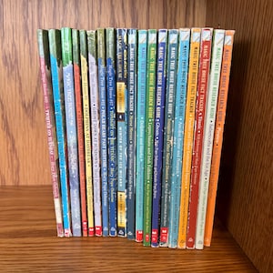 Lots of Magic Tree House books hardcover /softcover
