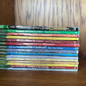 Lots of Magic Tree House books hardcover /softcover