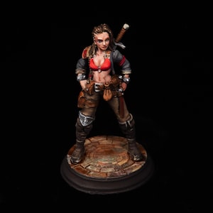 Pro Painted Female Pirate Rogue Miniature – 32mm Scale | Swashbuckler for DnD & TTRPGs