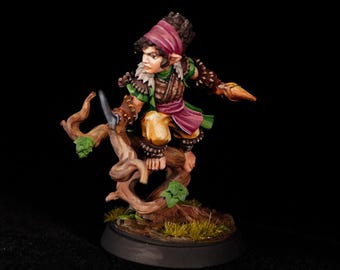 One-Off Pro Painted Female Halfling Hunter Miniature – Ranger Rogue for DnD RPG Pathfinder
