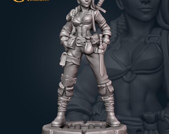 Female Human Warrior Fighter Rogue Assassin with sword dagger 3d Print and Painting DnD Pathfinder Fantasy Rpg Tabletop Ttrpg Npc