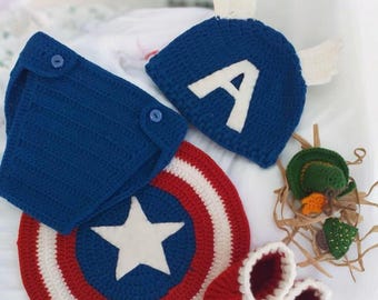 Captain America costume.captain America hat an shield.0/9 Moon photo shoot.4 piece set. Halloween. hand knitting, newborn captain America