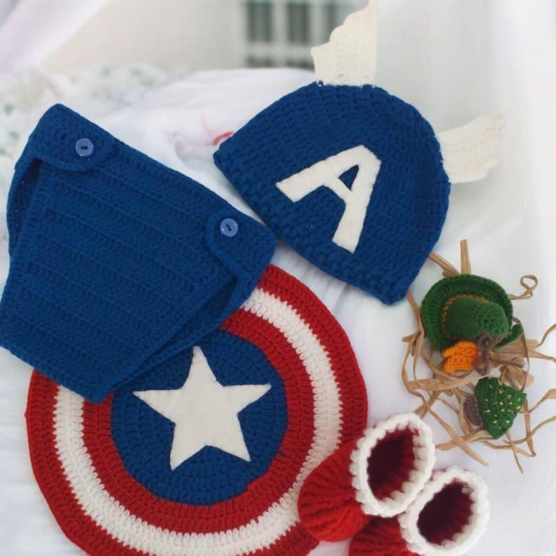 Captain America costume.captain America hat an shield.0/9 Moon photo shoot.4 piece set. Halloween. hand knitting, newborn captain America image 1