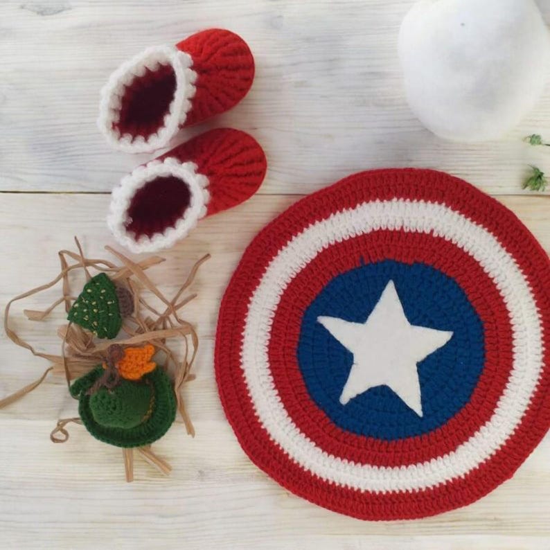 Captain America costume.captain America hat an shield.0/9 Moon photo shoot.4 piece set. Halloween. hand knitting, newborn captain America image 4