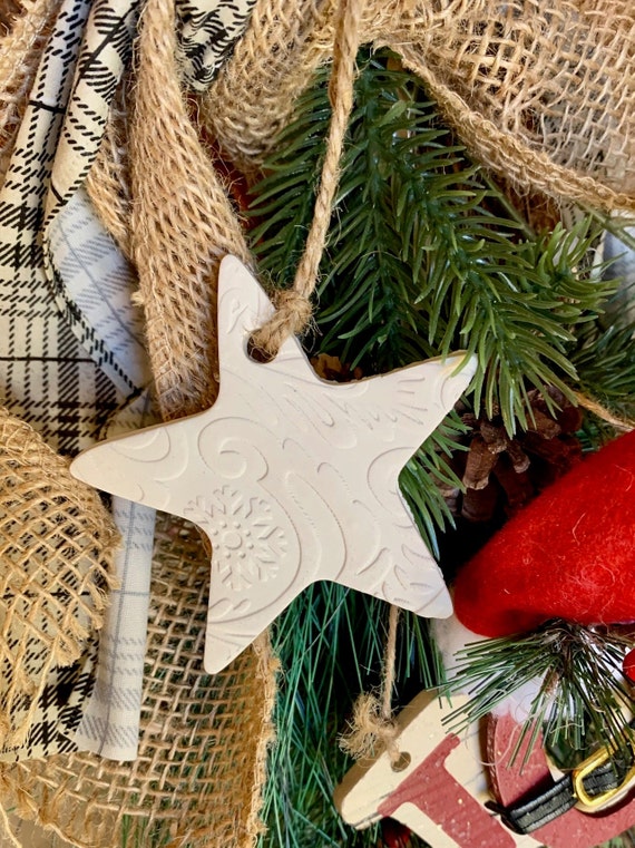 Bulk christmas ornaments discount