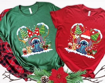 Maglietta natalizia Stitch: Maglietta con cappello di Babbo Natale e castello