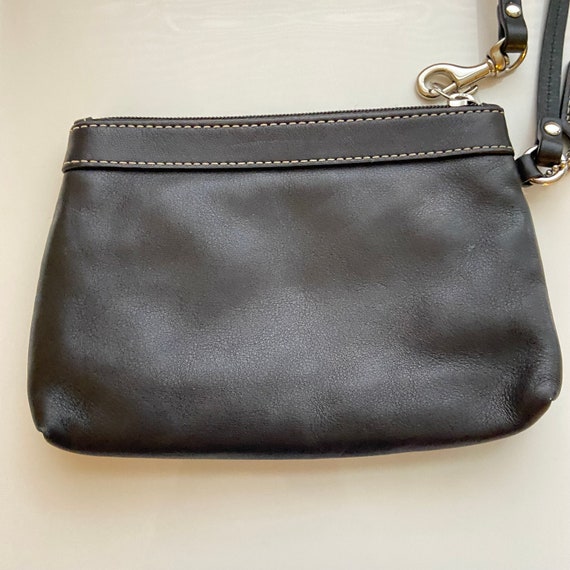 Genuine Vintage Leather Coach Black Wristlet - image 3