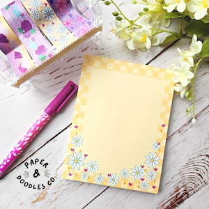 Madeliefjes - notitieblok van 4 x 5,5 inch - 50 pagina&#39;s - kawaii-esthetiek | Leuk briefpapier | Memoblok | Opmerkingen | Bujo | Planner | Takenlijst | Boodschappenlijstje