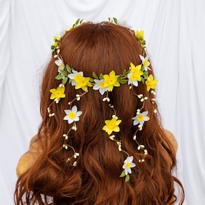 Daffodil spring flower crown, fairy crown, fairy flower crown, daffodil hair accessory, spring bridal crown, yellow white flower crown