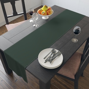 Camino de mesa verde bosque liso / Camino de mesa minimalista de algodón y poliéster / Decoración de comedor estilo casa de campo / Decoración de mesa de boda / Camino de mesa verde oscuro Cotton Twill