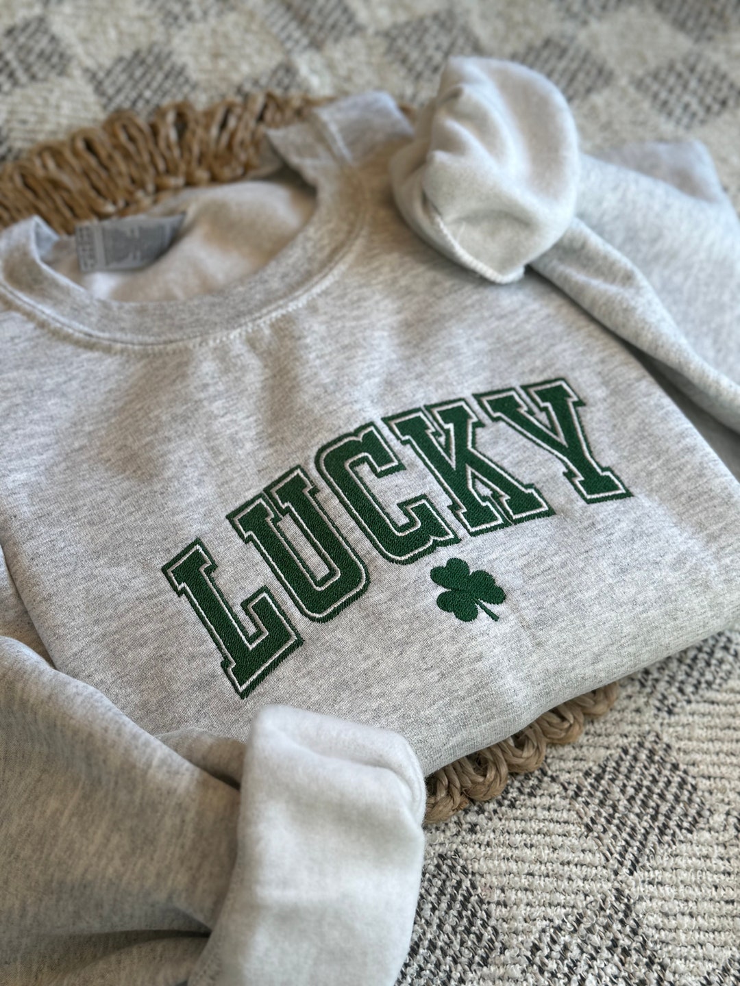 ST. PATRICK'S - FEELING LUCKY GRAPHIC SWEATSHIRT main image 1