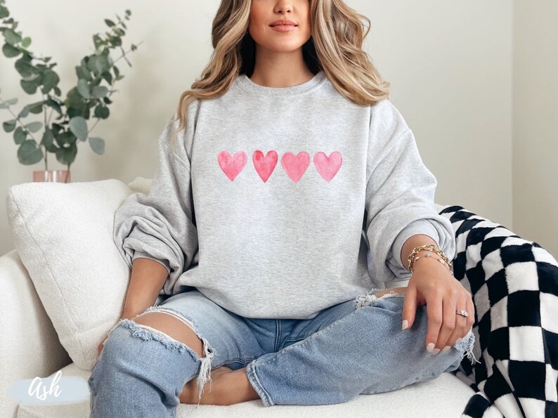 Vintage Valentine Heart Sweatshirt, Cute Pink Valentine Hearts Crewneck ...