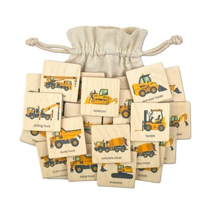 Jeu de mémoire de voiture de camion de construction en bois Montessori | Activité préscolaire de la maternelle à la maison pour enfant | Cadeau pour tout-petit, bas de Noël